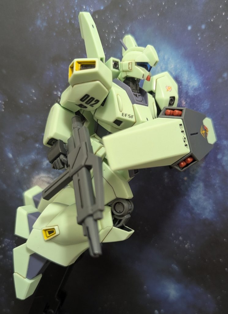 迫りくるネオ・ジオンを迎え撃つ。「大尉が居ないんだから!」