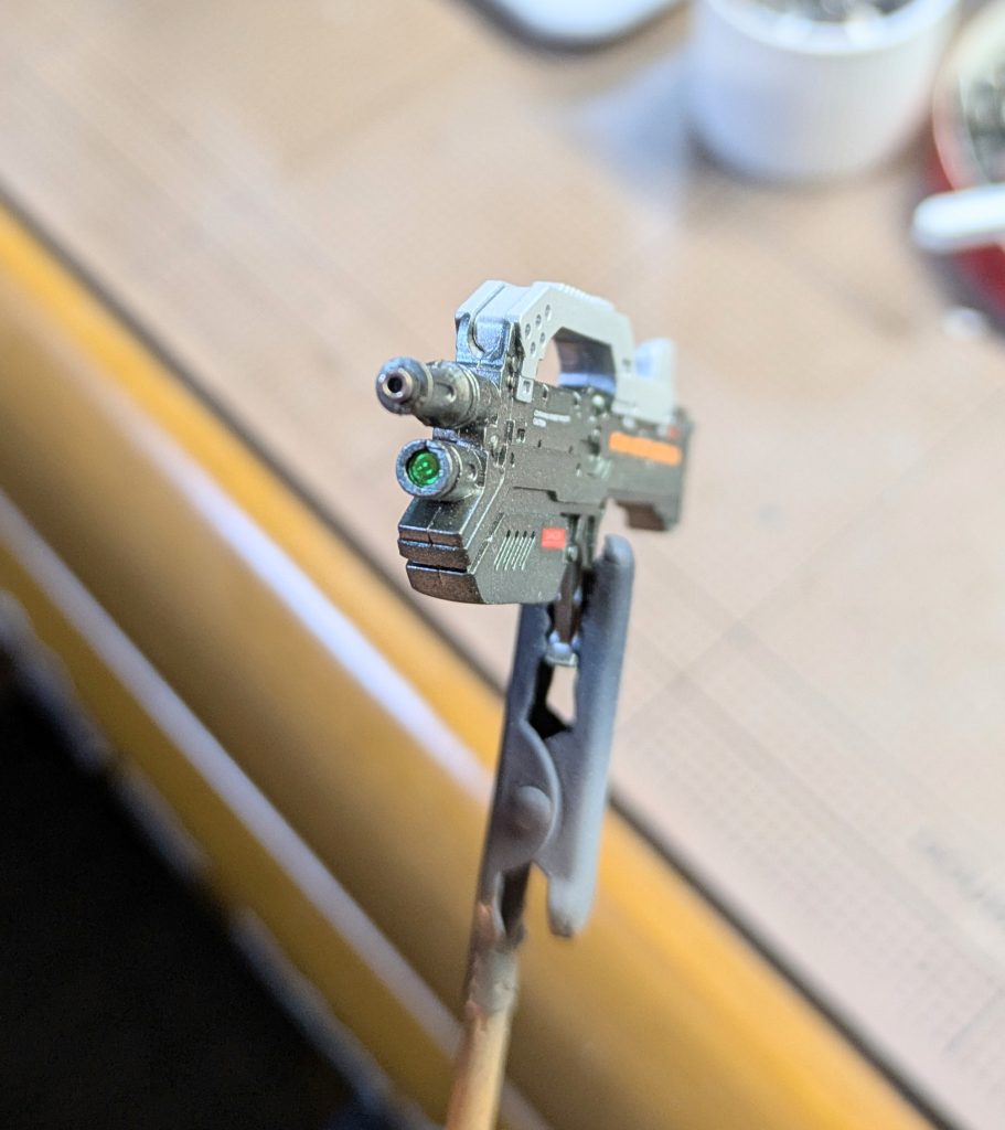 とは言え先端にビーズを仕込んでディテールアップ✨️因みにセンサーはハイキューパーツさんのシール使いました。