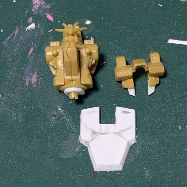 ガンダムアーティファクトのZZです。色々延長したので一旦組み立て。延長した盾と肩が干渉しなくて良かったｗ後、ダブルビームライフルを大型＆延長。元の銃身はそのままビームサーベルに。次はもやもやする二の腕の改造かな？（2枚目）
