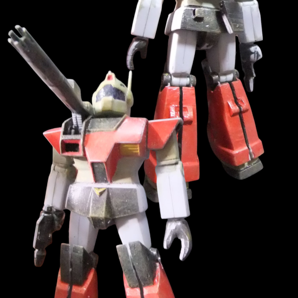 ジャブローに散るVerのGM＆シャア専用ズゴックを製作中ですが？追加で旧キット　GM＆GMキャノンを発掘しました。GMはサーベル欠品をランナーとウェーブのプラパイプで自作でリカバリー、GMキャノンは破損部分だけのリペアの予定が塗装を剥がして面だし等々暴走気味になりつつあります😁（7枚目）