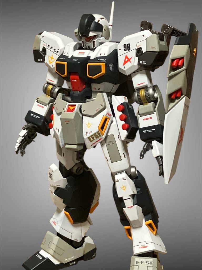 武器なし全身像です