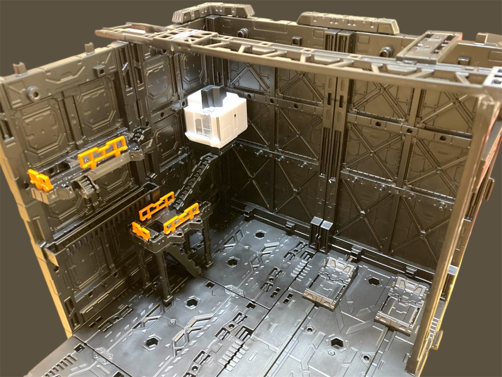 塗装前。真っ黒もなかなか良いですが塗装するとさらに良くなります。