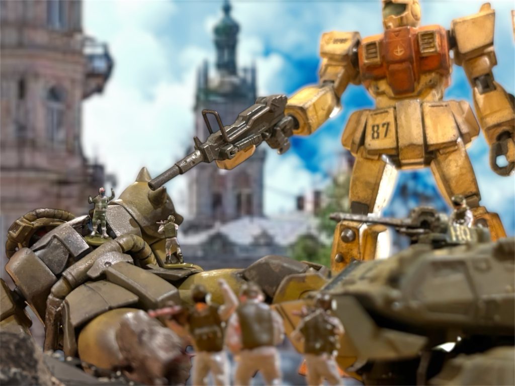 今回のボツ写真です。いろいろ悩んで試行錯誤した結果、背景はデジラマにしてみました。場面同士の繋がりを意識して編集するのがちょっと大変でした。あと、ザクのパイロット、頑張って塗ったので、結構気に入っています。