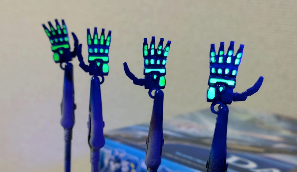 プランダー・マニュピレーターの塗り分けは水性ホビーとエナメル塗料を使い分けましたが、なかなか大変な作業でした。