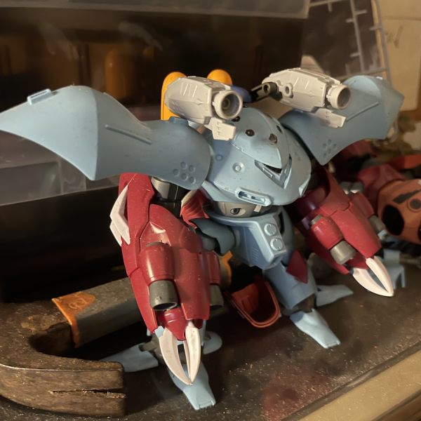 戦闘の多様性を高めるマルチパーパス仕様のHy-Gogg。さらに、驚異的なZgok武装と、火力を増強するQubeleyビットを装備。Also Hammer - just in case this experiment goes wrong. LoL（1枚目）