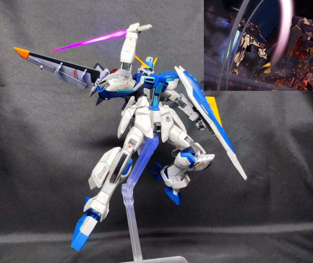 そぉら行けぇ!青き清浄なる世界の為にぃ!関節、ブースター部は水性アクリルの黒鉄色、ガンメタル、クロームシルバー、チタンゴールドを適当に混ぜて筆塗りしました。ライフルはガーレリという海外メーカーのアクリルペンのジルコニウムブラックで塗り塗り。このマーカー、マーカーとしてはかなりムラが出なくて良いのですが、流石にこの面積だとムラが目立ちますね。