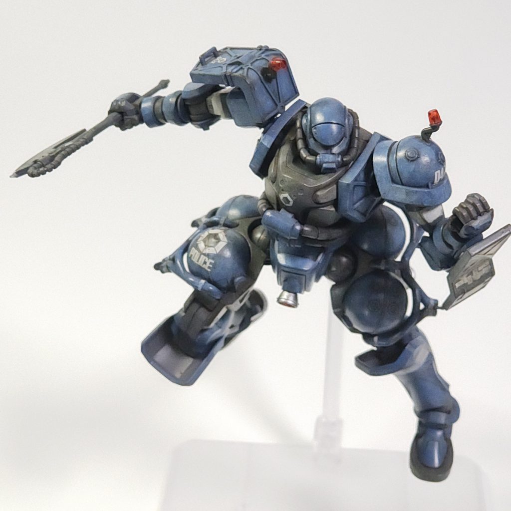 携行できないので持たせたヒートホーク。