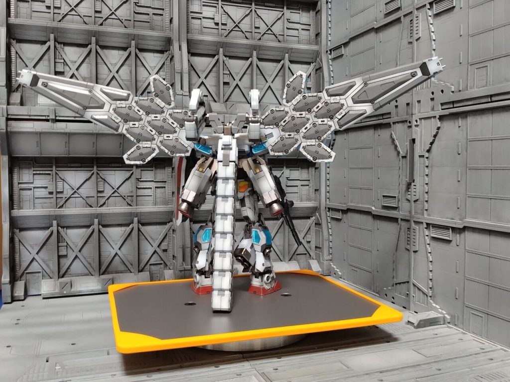 ＲＸ７８Ｆ００／Ｅガンダム（ＥＸ００１グラスフェザー装備）–3枚目/制作者：nikoniko