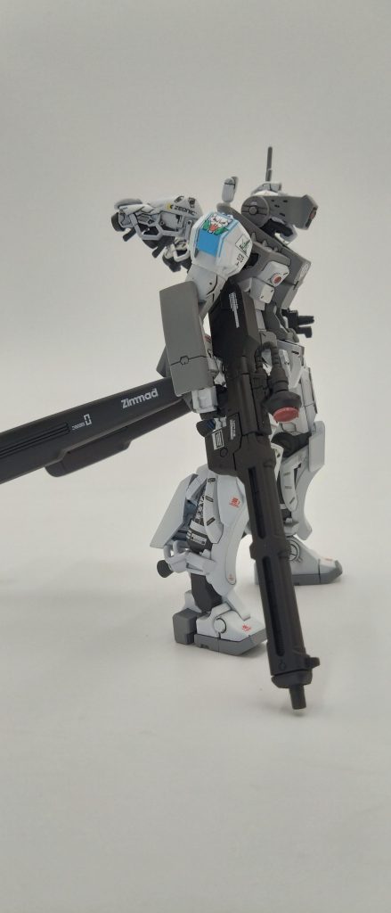 イェーガータイプはおもに指揮官クラスに運用が多くその中で活躍したのが宇宙攻撃軍総司令官ドズル・ザビ親衛隊長兼ソロモン防衛隊長「白狼」シン・マツナガが有名である。第一次ソロモン会戦後のドズル戦死後ドズル率いる残存隊とドズルが愛した妻ゼナと子ミネバをサイド3に撤退および防衛するため初めてゲルググJを搭乗した。その後はグラナダ攻防戦にも活躍ある時期ではあの赤い彗星シャア・アズナブルとの一時MAVを組み24機の軽キャノンを6分で撃破したという記録映像があったという・・・