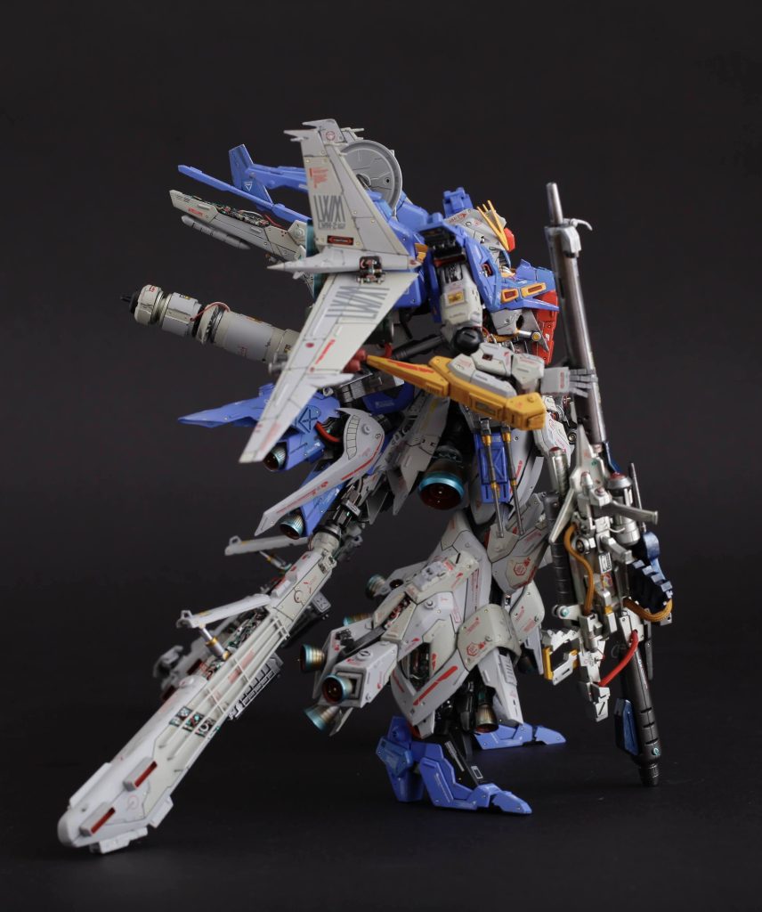 腰・足首を延長して全体的なスタイルを整えてみました。