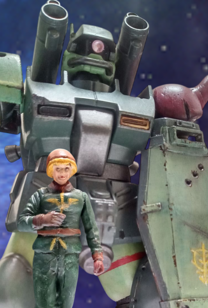 まず元の兵士が男性だったためなるべく女性っぽく見えるように髪の毛と胸の部分にパテを盛って成形しています。他にも太ももの部分をできる範囲で削って細く見えるようにしてみましたがあまり効果は無かったかなと思われます^^;