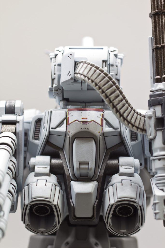 バックパック。。少ないパーツ数でこの仕上がりは見事です