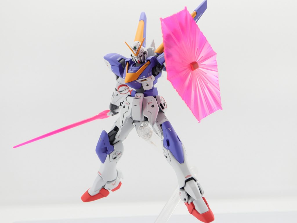 ビームシールドは蛍光ピンク＋蛍光ホワイトで。