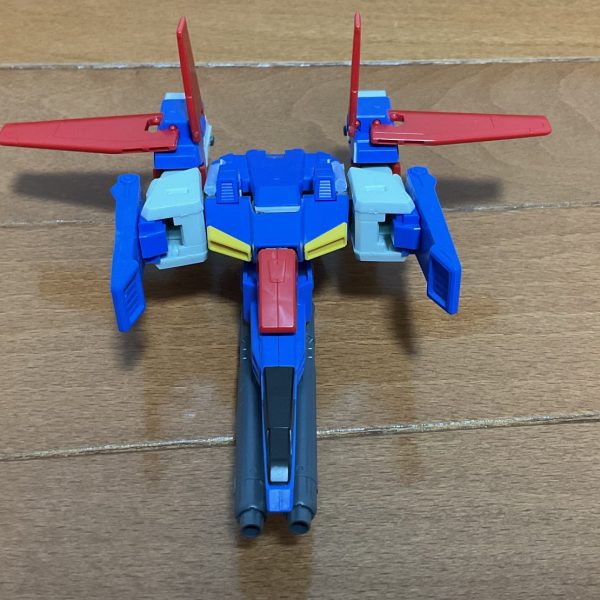 投稿2回目です。hgzzガンダムを改造しています。現在コア・トップが完成しました。アンテナを外せば完全変形します。（1枚目）