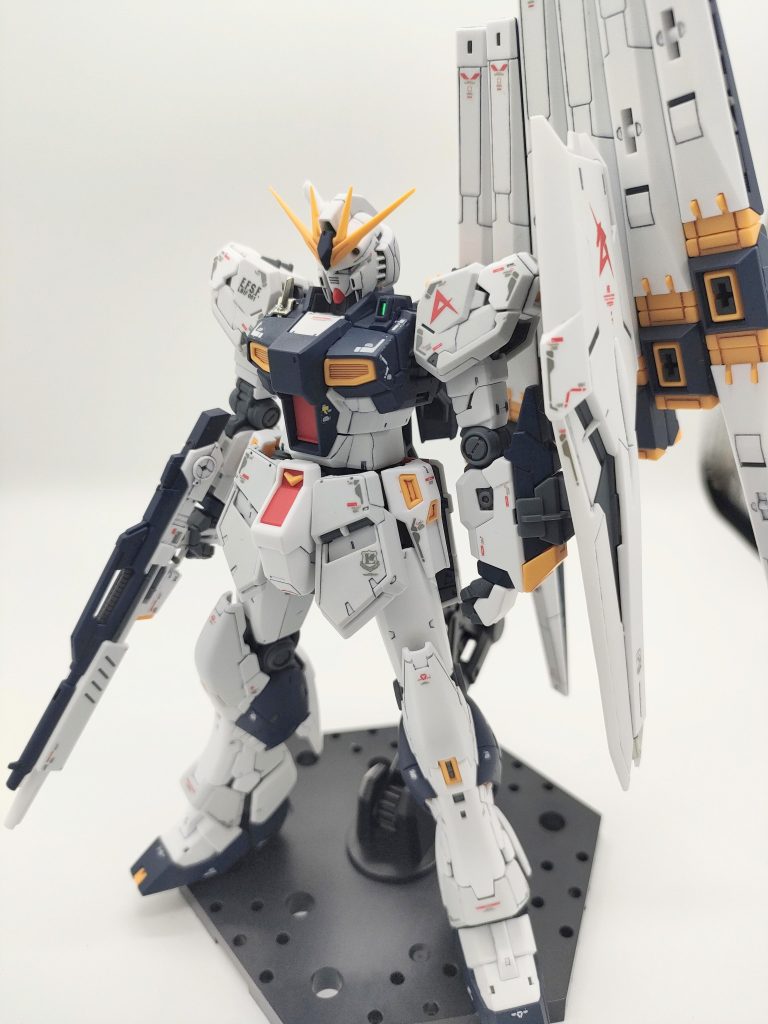 RG νガンダム–2枚目/制作者：GUNHON