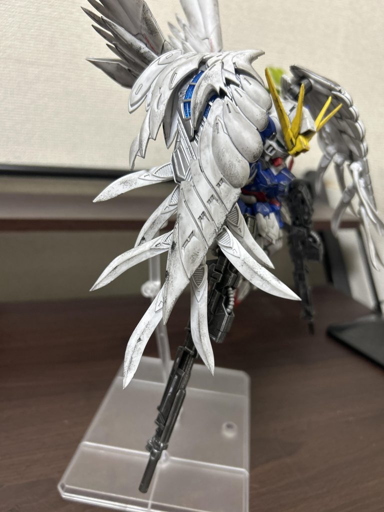 羽の動きは違和感ないくらいにそれっぽい感じにしました。写真で撮ると分かりずらいもんですね