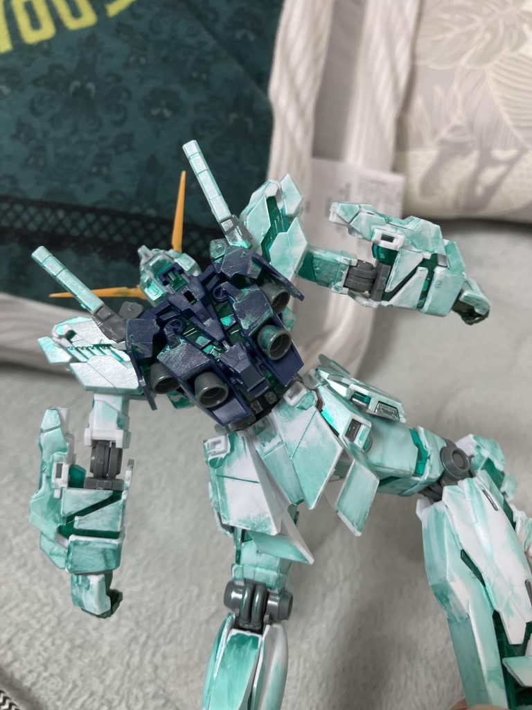 unicorn–2枚目/制作者：ドムドムバーガー