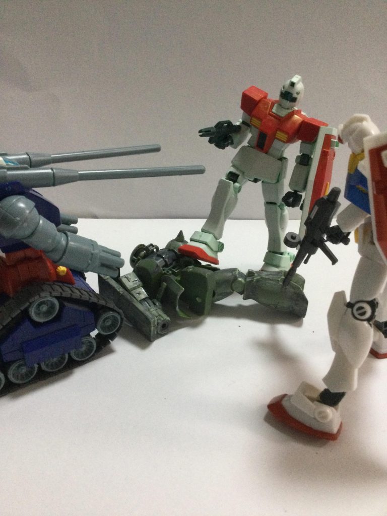 オマケ連邦軍にボコボコにされるザク。かわいそうwそれではまた!