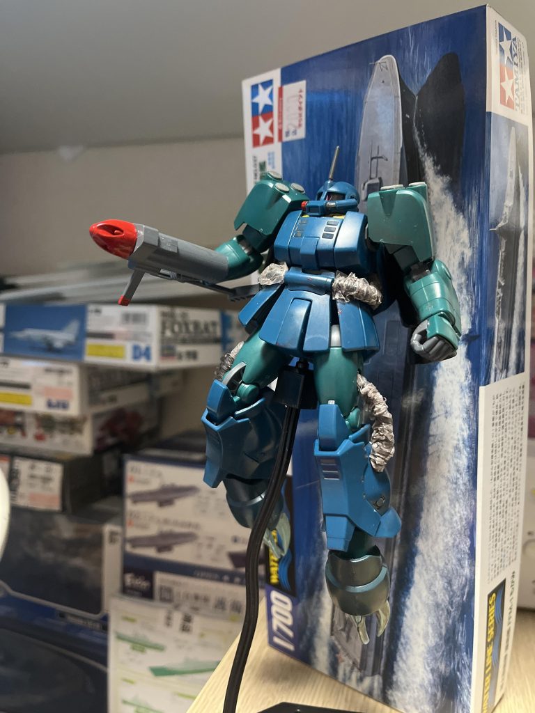 爪を使い海底から敵を引きずりこむなどの戦闘ができる