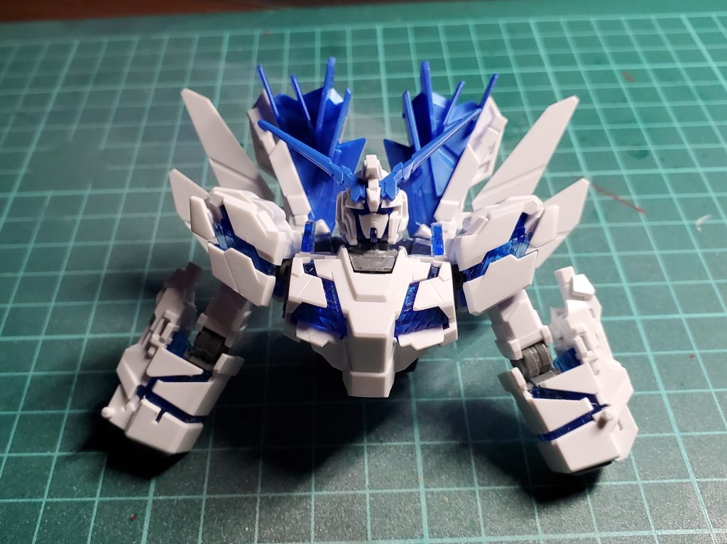 作品名：HGユニコーンガンダム　ペルフェクティビリティ<p>マジでパーツ多い ここまで仮組みするだけで結構疲れた</p>