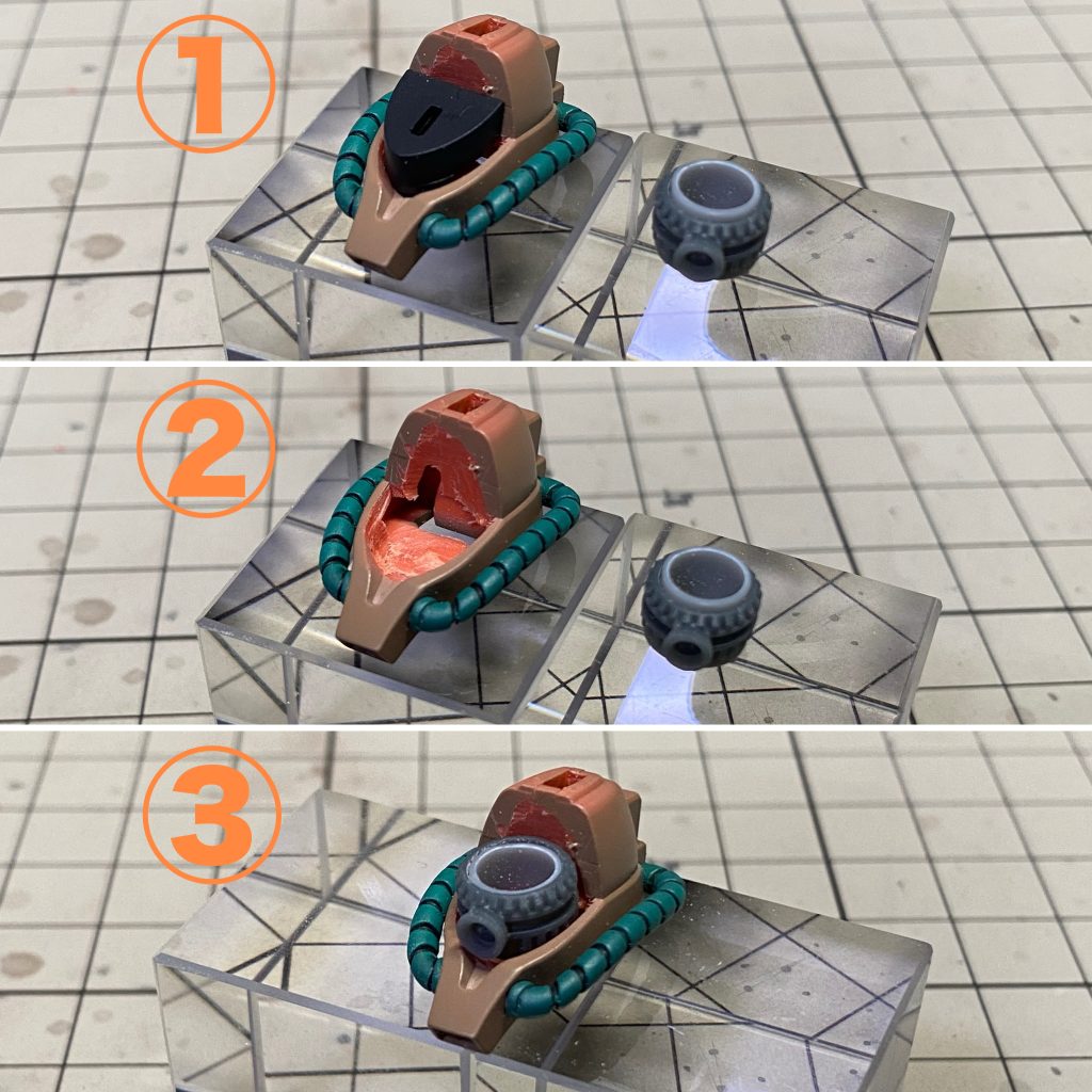 モノアイはキットの黒いパーツを外し、市販パーツを仕込みました。