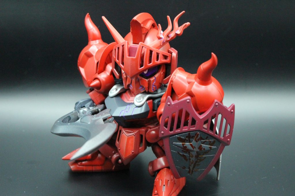 赤いナイトガンダム–2枚目/制作者：メイジン・ミハラ