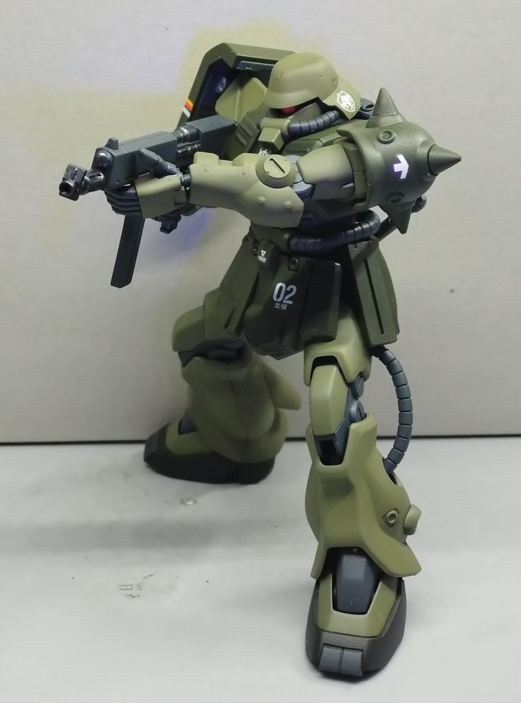 スタイルもバランスも、非常に優れた良いプラモです。