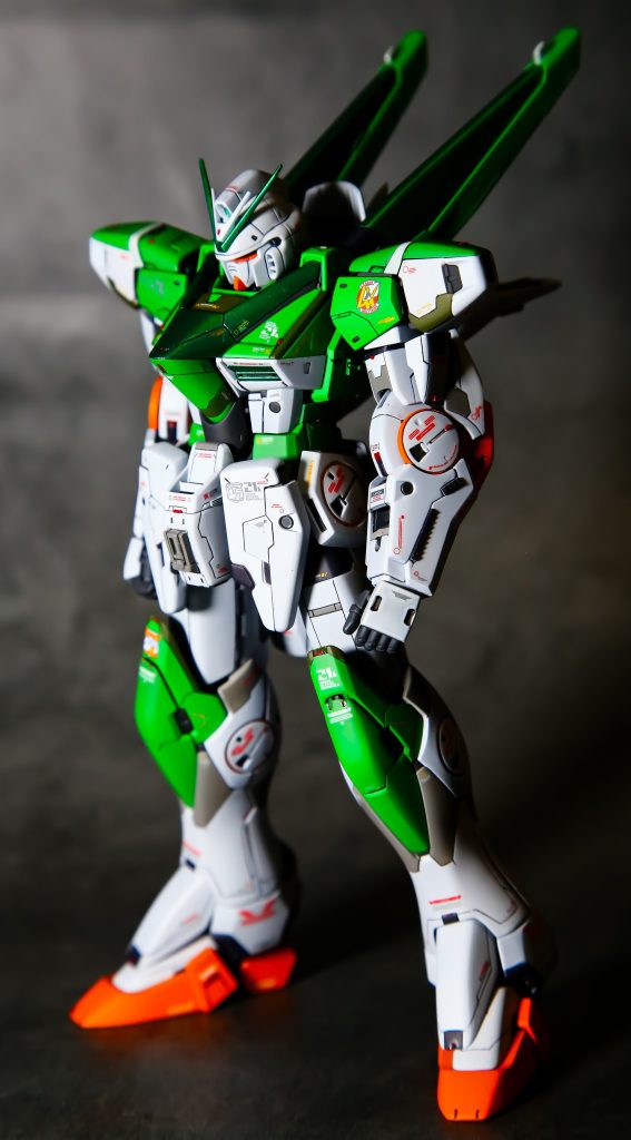 MG V2ガンダム–2枚目/制作者:しさお