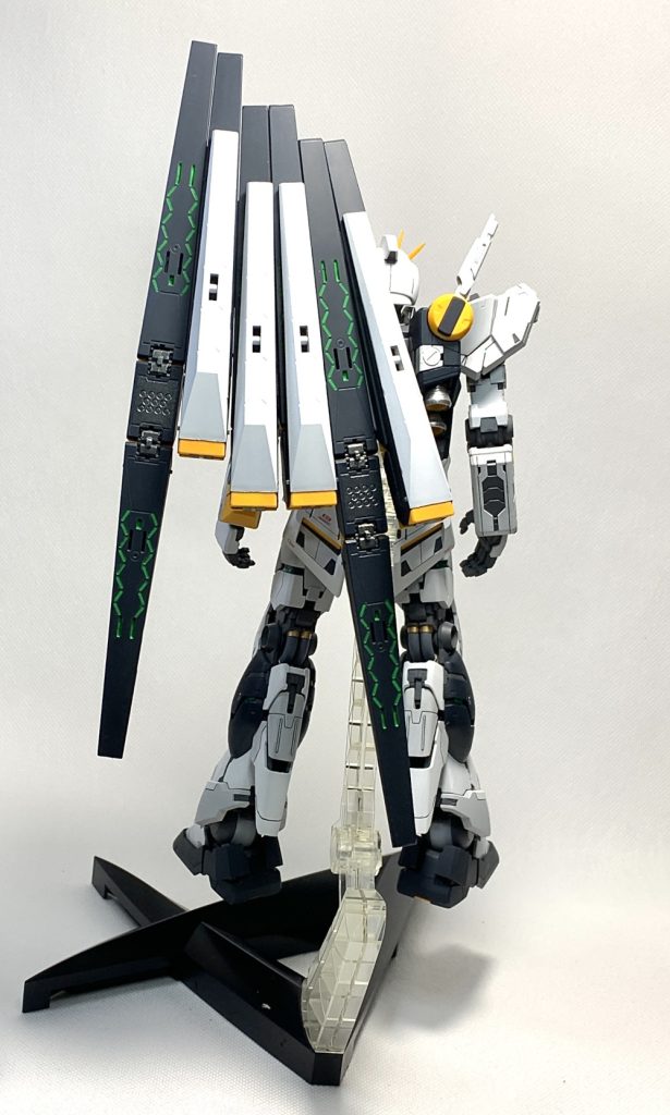 MG νガンダムver.Ka–2枚目/制作者：guplafactory