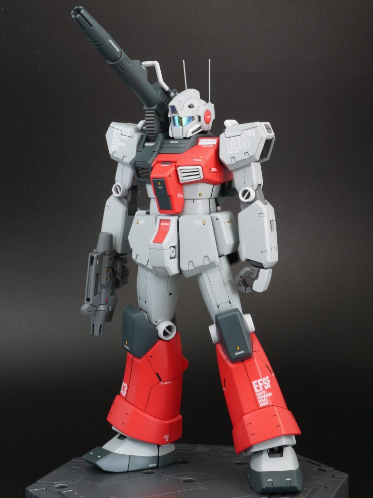 いつも通りフレームは部分塗装の簡単フィニッシュ、外装は全塗装して水転写式デカールを貼り、ツヤ消しトップコートで仕上げてあります。