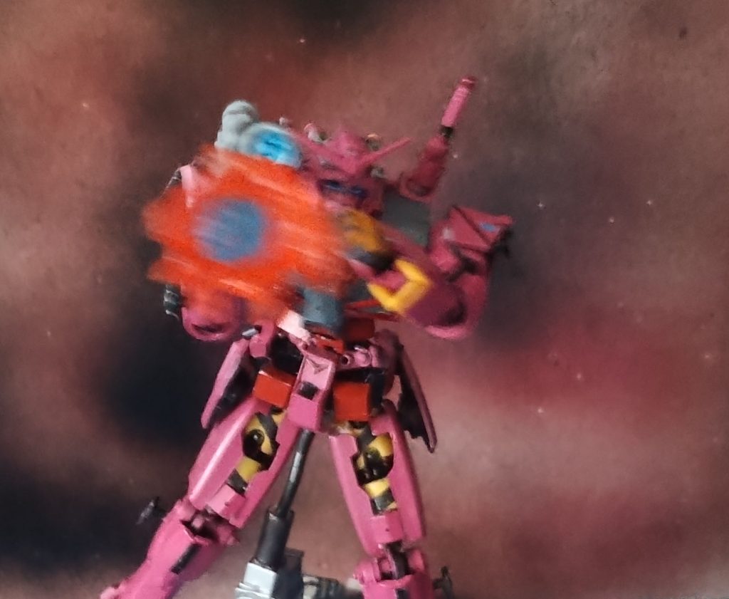 キシリアの乗るチベの艦橋を吹き飛ばした