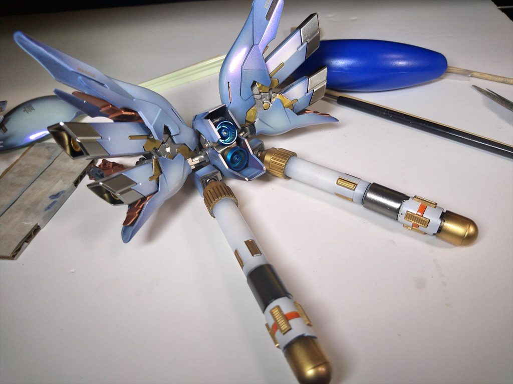 なによりカラーリングが決まらないまま、フレームやタンクを塗っちゃってたんで、似合うかどうか含めてドキドキもんでした。実際は苦労した分、どんな色合いでもハイカッコイイ！コレで良し！って感じでもあるんですけどね。いや、でもコレは結構ありな感じだと思う（親心）