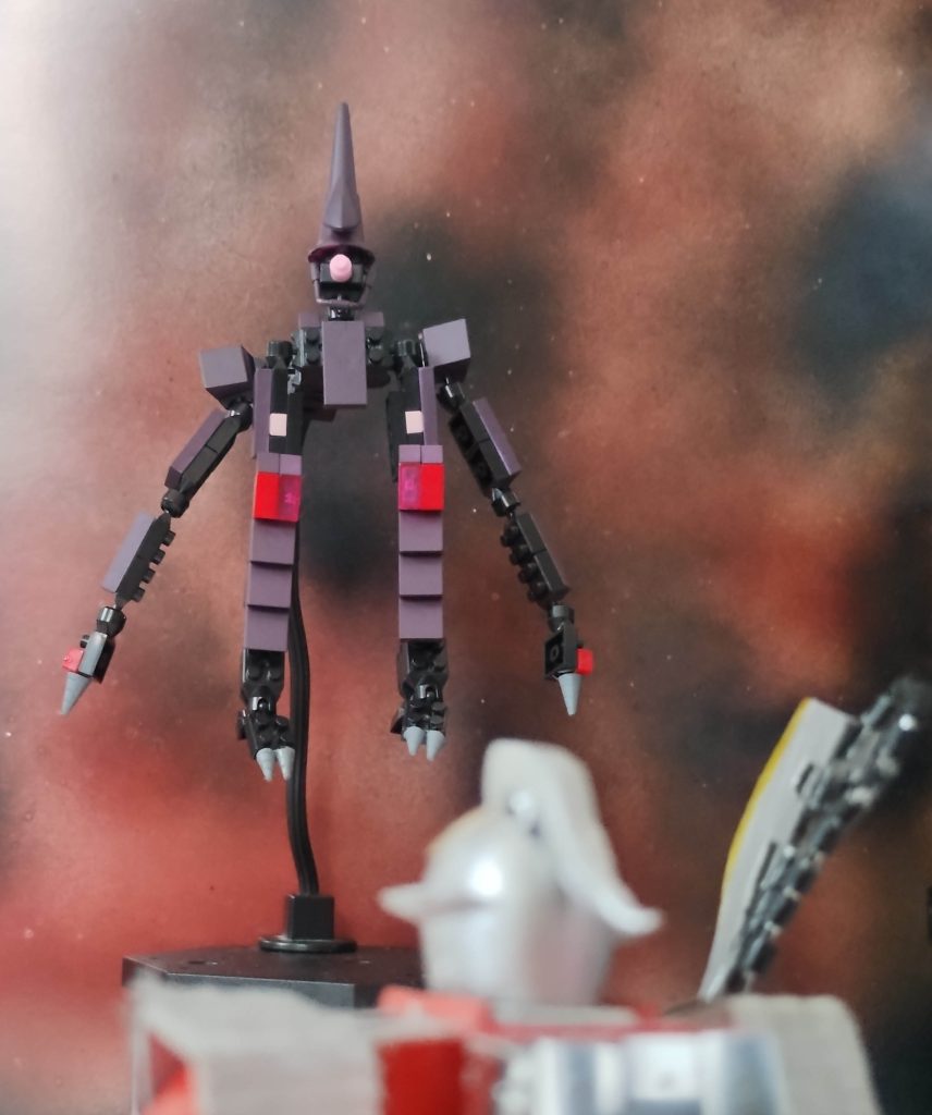 【おまけ②:外星人がつくったキケロガ】「向こう側」の世界のひとつで外星人ポールが地球侵略の為に製造したモビルスーツ、という空想です。胴体部分を取り除きました。ウルトラジムMk7の寒さに弱い点を突いたが惜しくも敗れ去った。*いつかハンブラビが手に入ったら「ガンダーム」を作りたいものです。