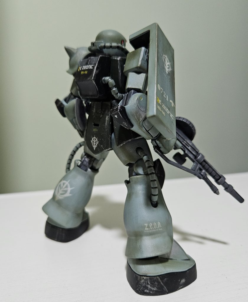 少尉の階級マークをしているが隣の数字は別の慰官階級の可能性を示唆している……?