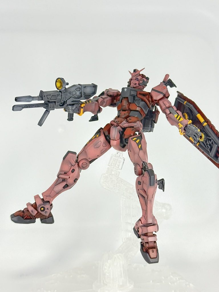 HG 赤いガンダム–5枚目/制作者：がくちん☆