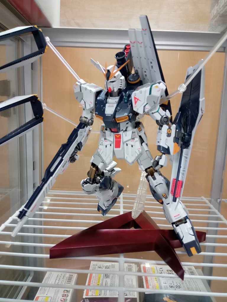 MG νガンダム Ver.Ka 全塗装仕上げのご紹介です！–3枚目/制作者：おもちゃ屋のてんちょー