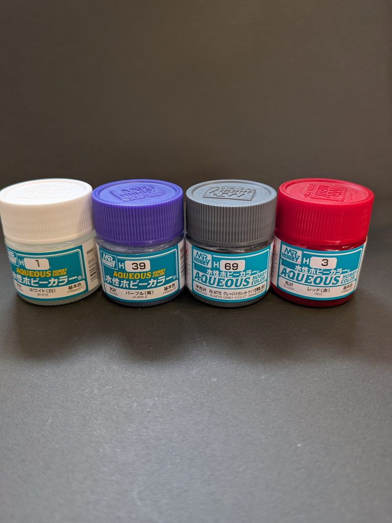 以下の割合で調色しました。H39 パープル(紫) 45% H1 ホワイト 40% H69 グレーバイオレット 10%H3 レッド 5%紫色を少し強めにふる感じで華やかさをだしたかったので、色々試行錯誤しましたが、おかげで納得の色になりました✨