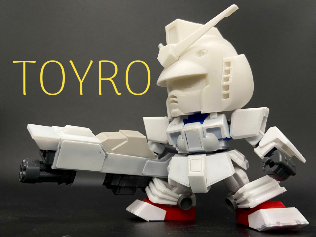 象徴のフレームランチャーはジャンクとプラ材でスクラッチ。