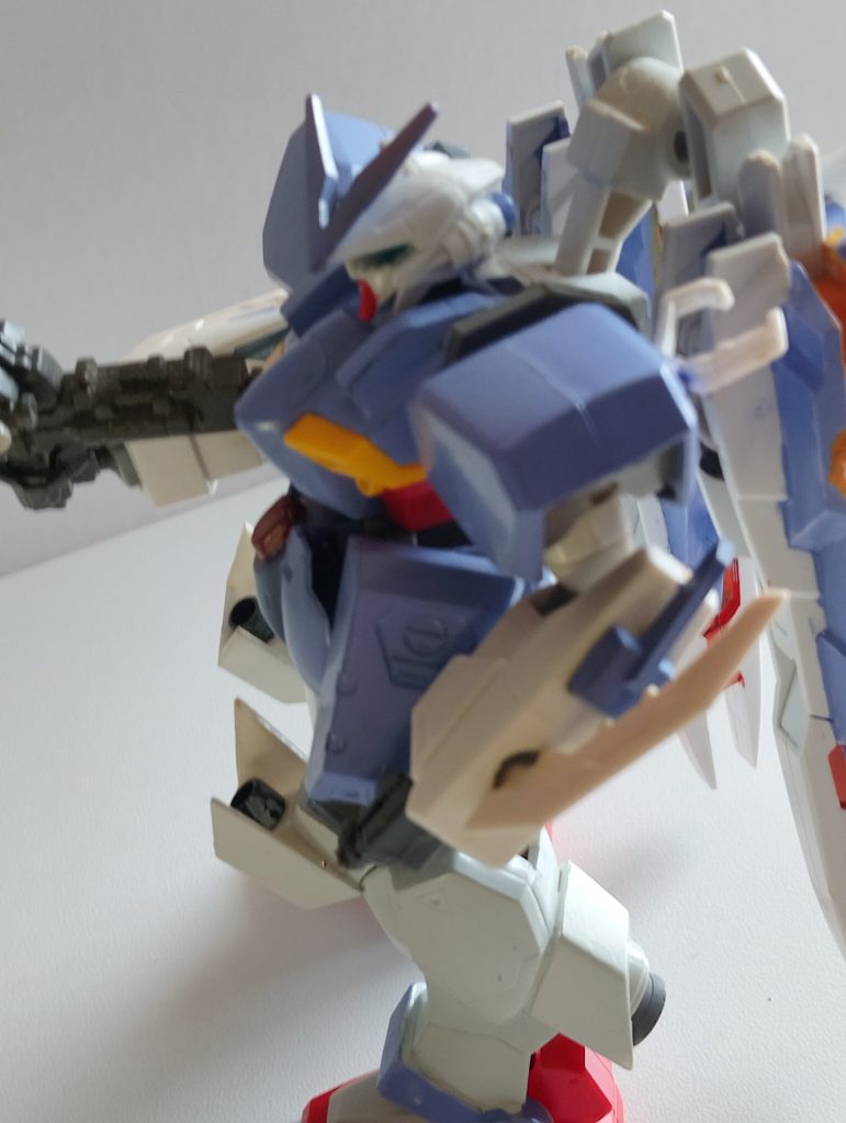 有り合わせで急造した割には、なにげにお気に入り〜カット、組み換え、貼り付け、筆塗りのみ因みにバーニアも可動します。 