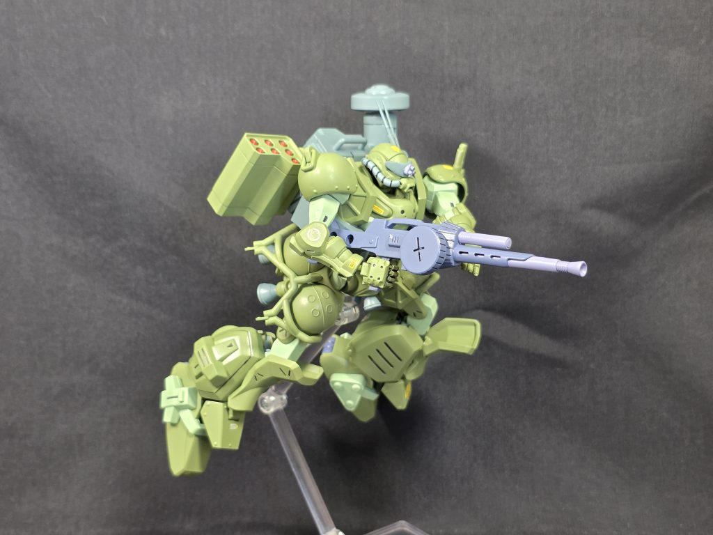 これのおかげで空間戦闘も可能という設定です。(ザクだから無くてもできるんけど)