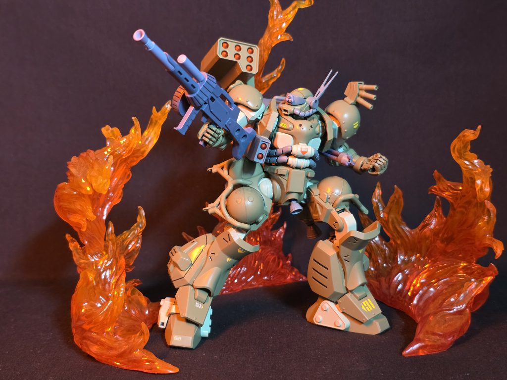 お気に入りのポージング。炎のにおい沁みついて…