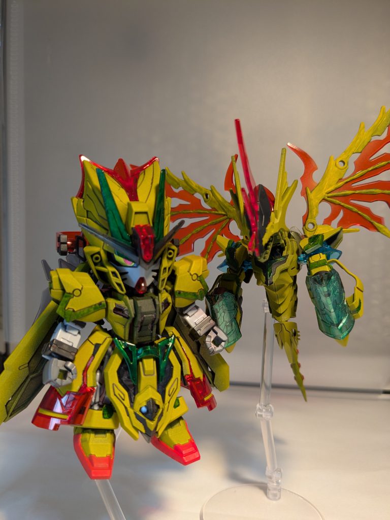 何故か生存してて、目の前によくわからん生き物がいたため咄嗟に発砲したとかして無いとか…自身の姿が、黒から黄色になり上は大笑い