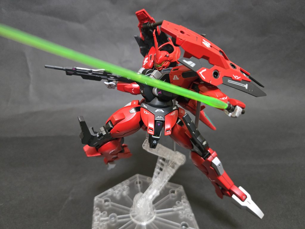 ビームサーベル エールストライカーから拝借。