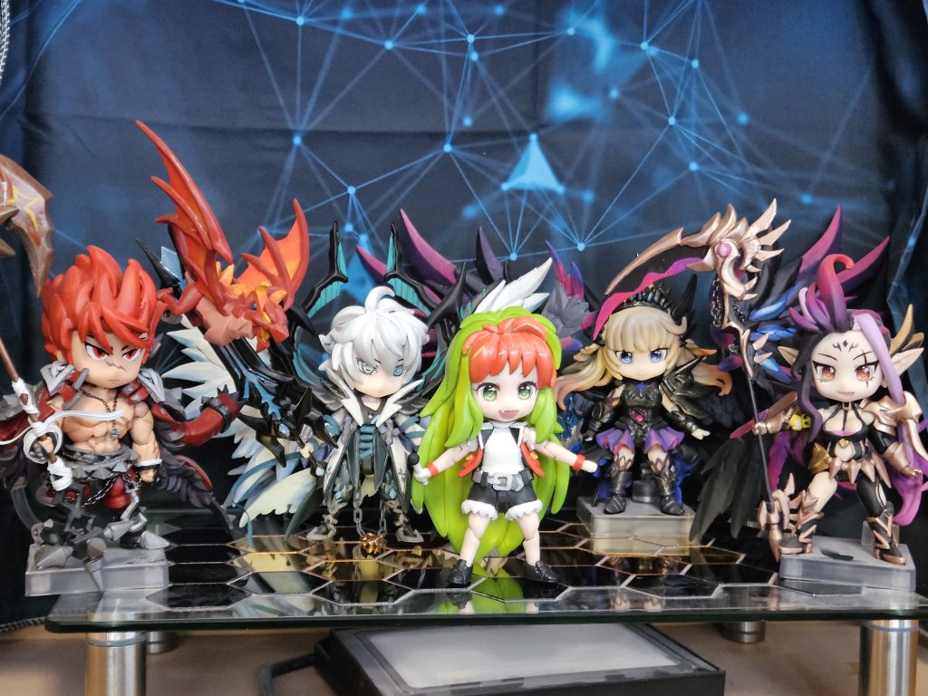 自作ねんどろいど集一部ガンダム作品ではない為紹介は省きます。このくらいの部品数になると1体あたり1週間~2週間くらいの制作期間が掛かります。ここまでの観覧ありがとうございました。機会があればまたガンダムキャラのねんどろいど作りに取り掛かるのも良いかもしれませんね♪大人の事情でねんどろいど化されてませんしw