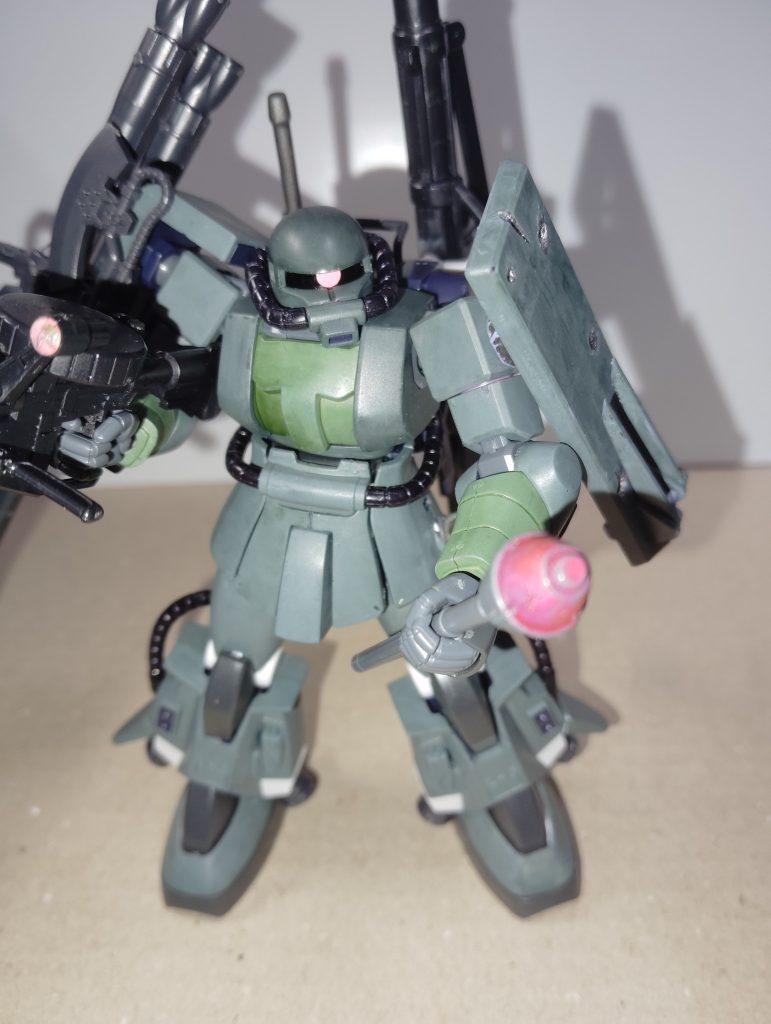 ジオン機なら持たねば、