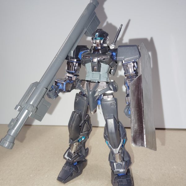 ガンダムっぽくないものを作りたかった。