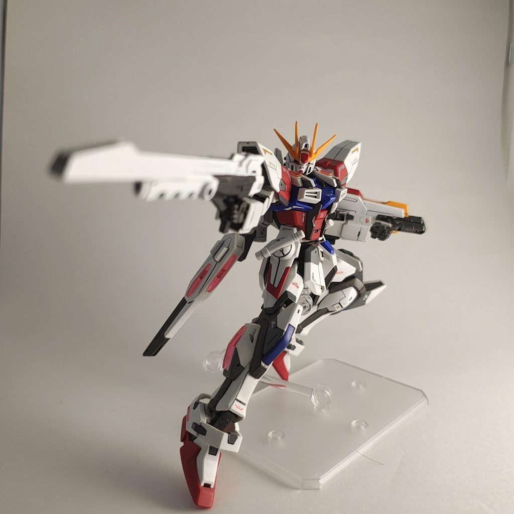 スタービームライフルを構えた姿。造形が良いのでどんなポージングでも様になります。