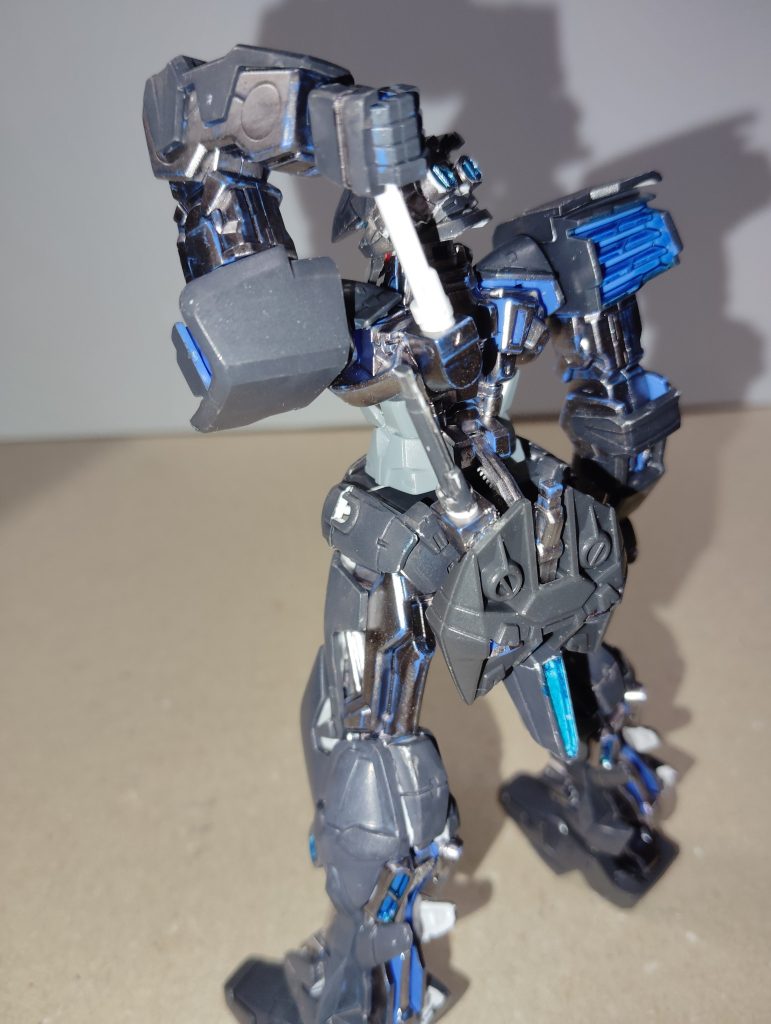 お好みでもう一本追加することも出来る。その時はバックパックを下にずらす。