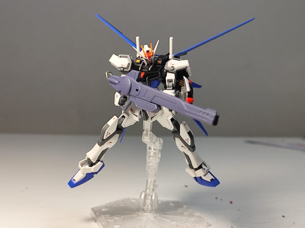 レールガンはSEED系ならどの機体が装備してもカッコよす。