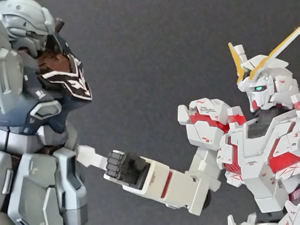 1号機ですがトンファー腹パンで〆。フェネクスが欲しくなりますが次でユニコーンデストロイモードは通算6機目になるので尻込みしています。色が違っても大体同じパーツなんですよね。※以下余談